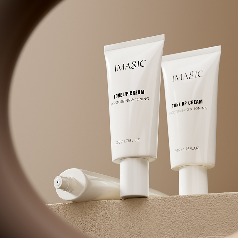 Sheer Luminating Tone-Up Cream - Image 3